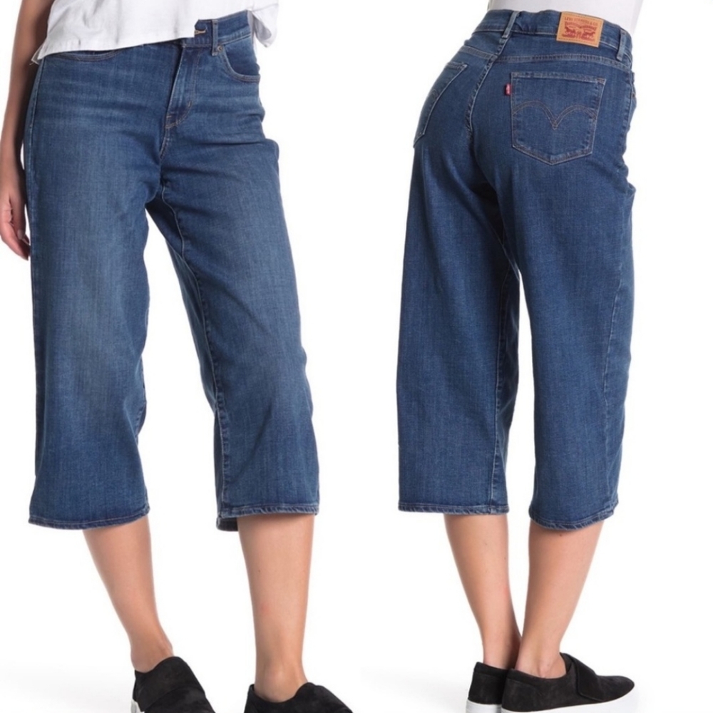 Levi’s Classic Wide-Leg Crop Jeans